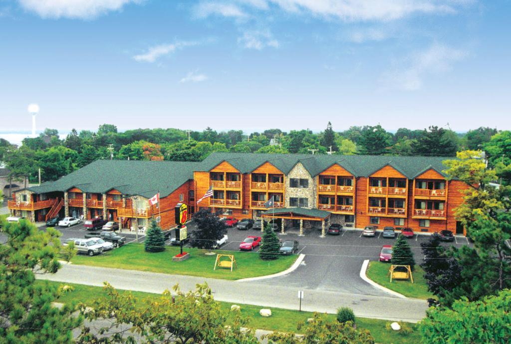 Super 8 By Wyndham Bridgeview Of Mackinaw Stadt Exterior foto